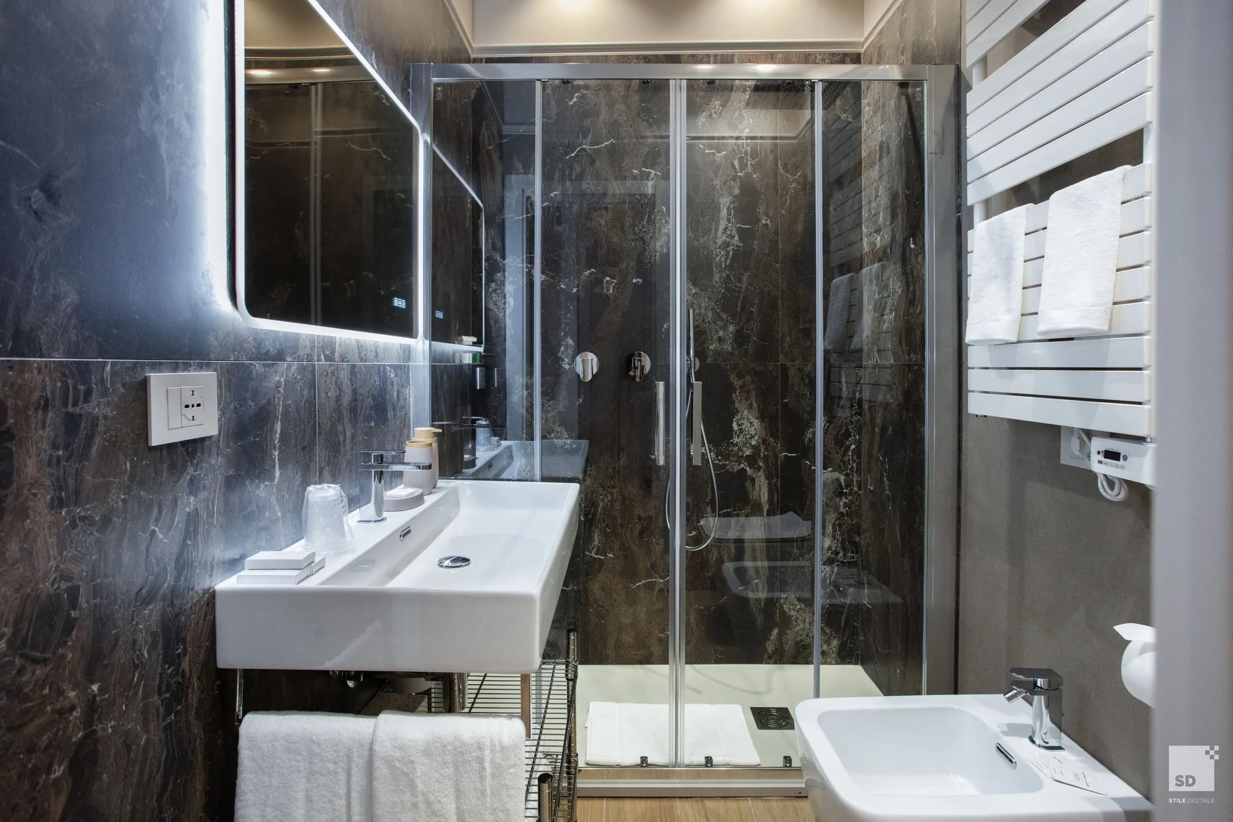 Bagno in marmo — Prestige Suite